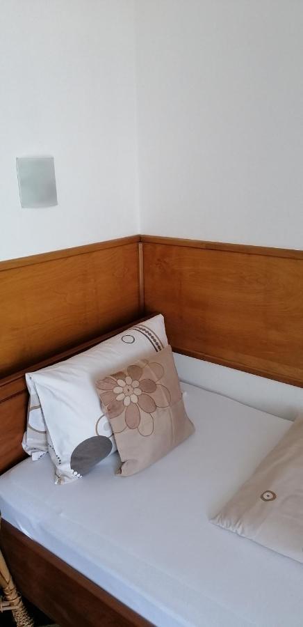 Pension Magnolia Тренчин Экстерьер фото